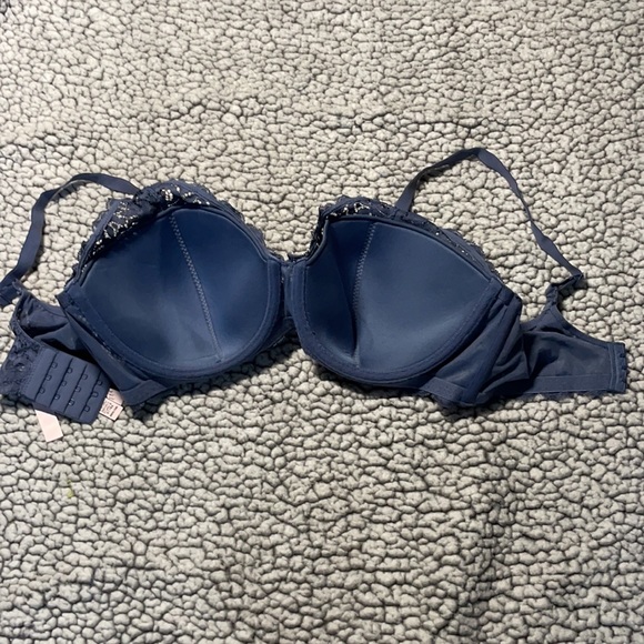 NWT Victoria Secret blue Body by Victoria bra - Picture 6 of 10